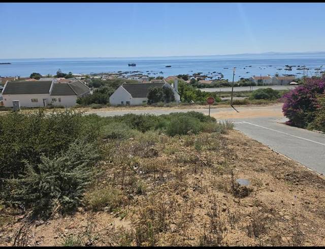 LAND FOR SALE IN BRITANNICA HEIGHTS